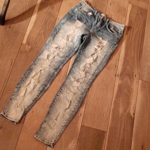 Muddy destroyed Jean's 9 - Picture 3 of 6